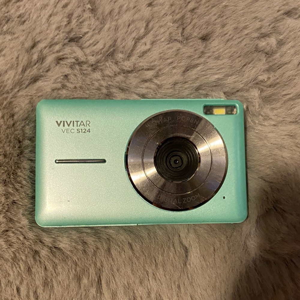 Vivitar VEC S124 Digital Camera in Mint Green
